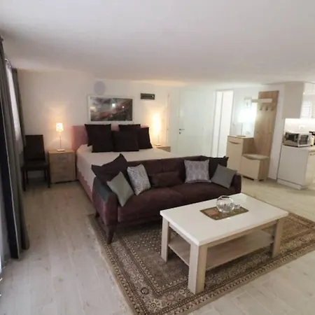 Villa Waterfront Sunset Dream With Pool