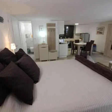 Waterfront Sunset Dream With Pool