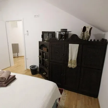 Villa Waterfront Sunset Dream With Pool Trebinje